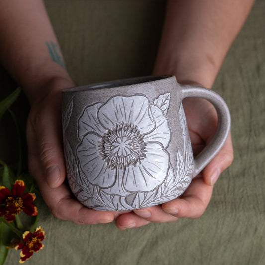 Gray Sandstone Sgraffito Poppy Mug [15oz]