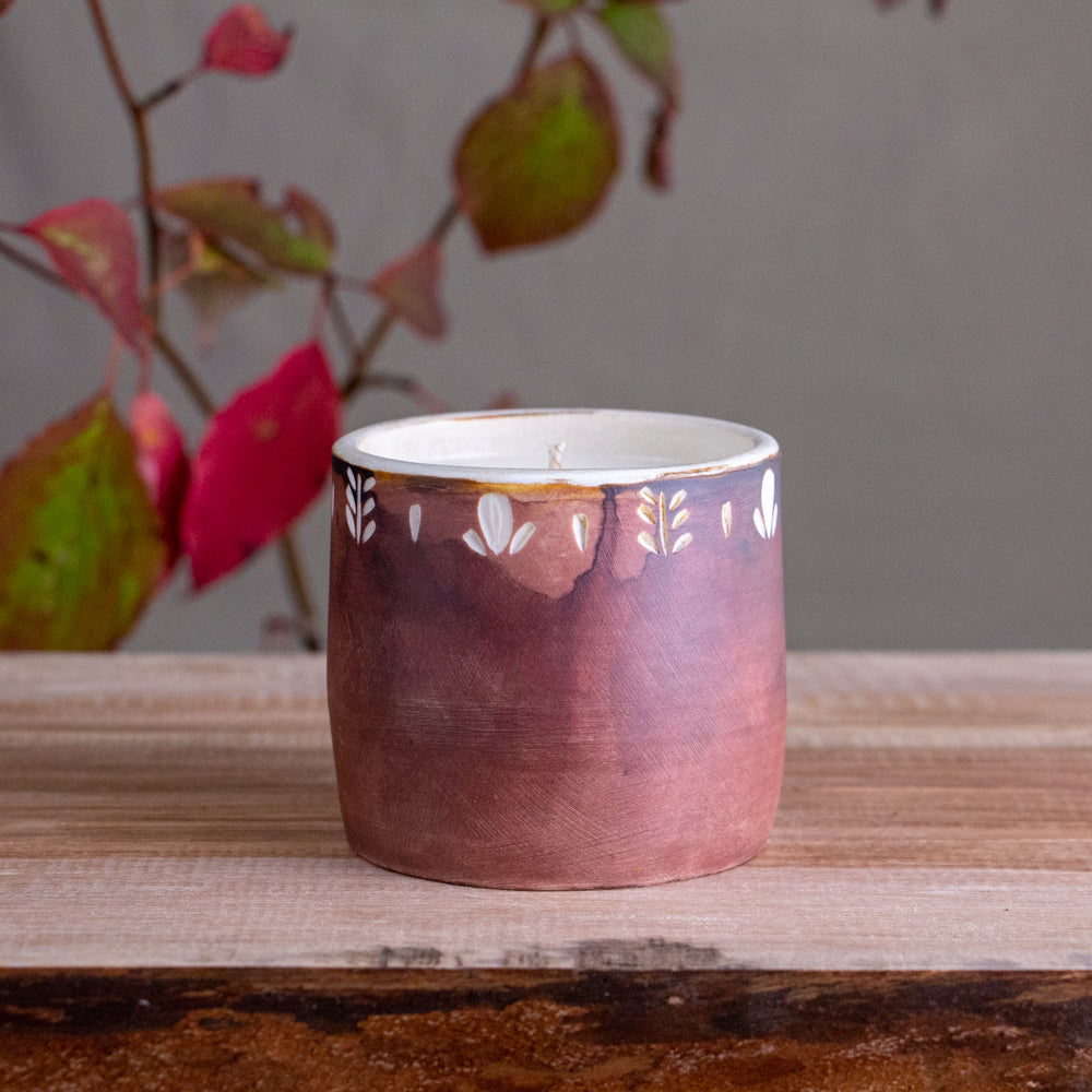 Carved Iron-Wash Soy Candle [Sweet Cinnamon]