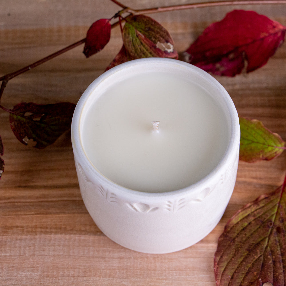 Carved White Soy Candle [Sweet Cinnamon]