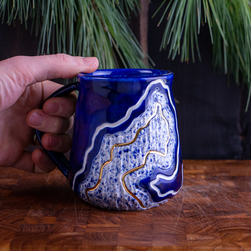 Tall Deep Blue Trail Mug [18oz]