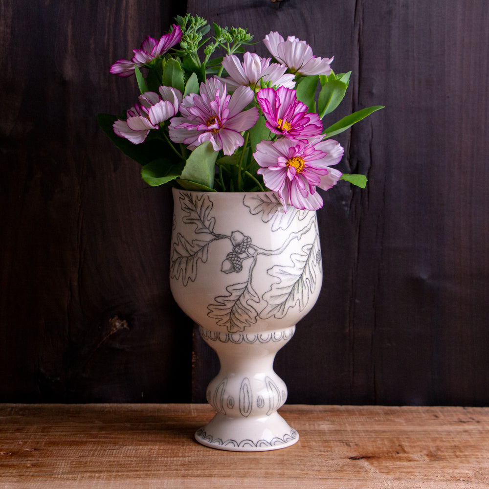 [Seconds] Oak Sketch Pedestal Vase