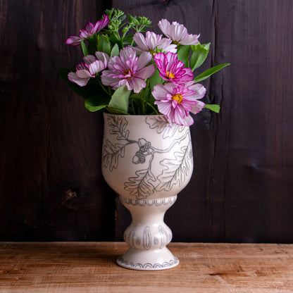 [Seconds] Oak Sketch Pedestal Vase