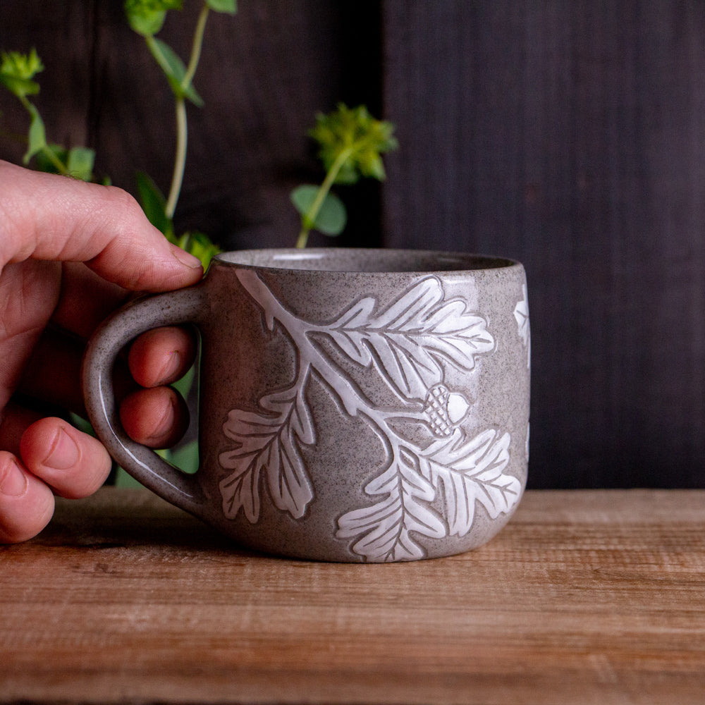 Gray Sandstone Sgraffito Oak Branch Mug [13oz]