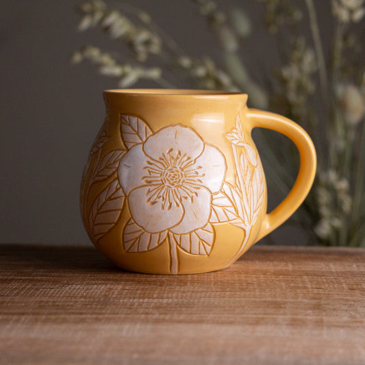Yellow Sgraffito Hellebore Mug [15oz]