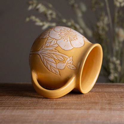 Yellow Sgraffito Hellebore Mug [15oz]