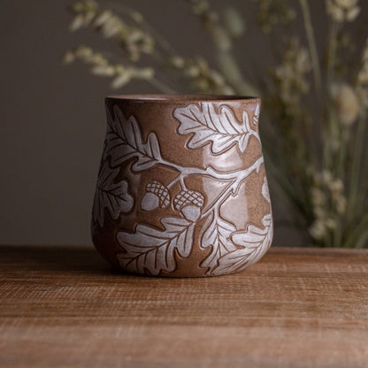 Red Sandstone Sgraffito Oak Branch Mug [14oz]
