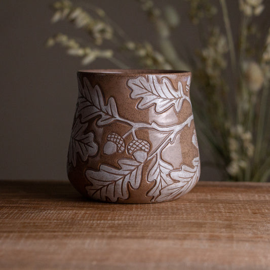 Red Sandstone Sgraffito Oak Branch Mug [14oz]