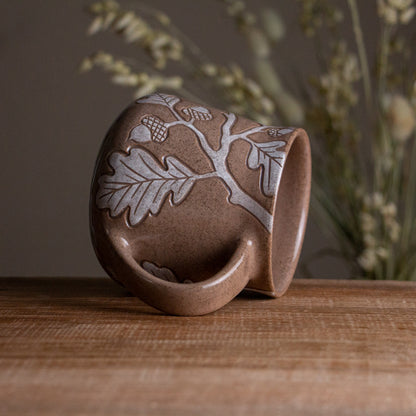 Red Sandstone Sgraffito Oak Branch Mug [14oz]