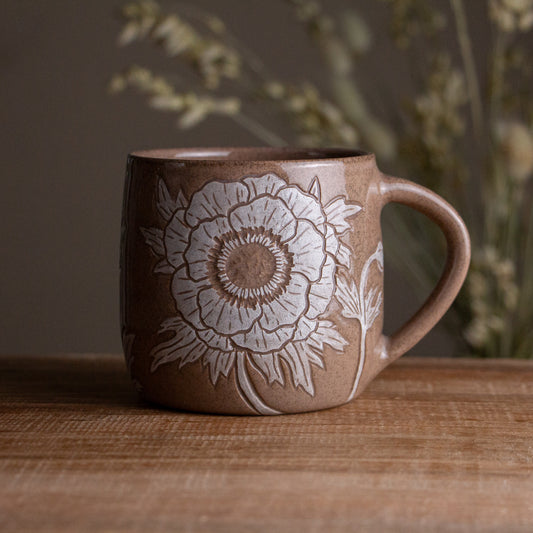 Red Sandstone Sgraffito Anemone Mug [15oz]