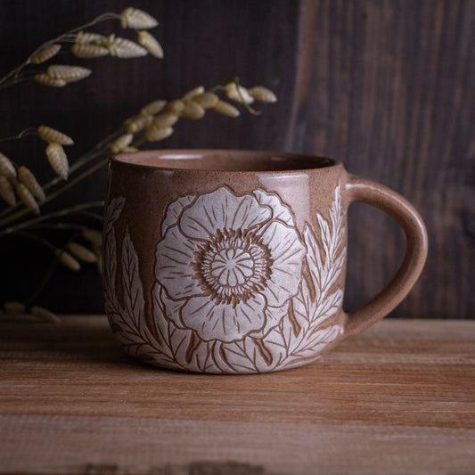 Red Sandstone Sgraffito Poppy Mug [14oz]