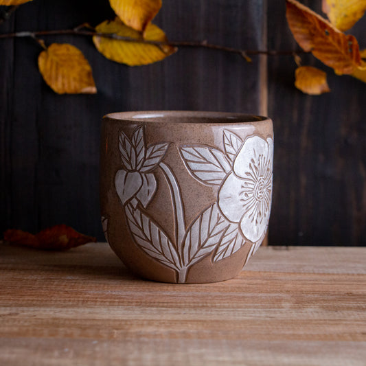 Red Sandstone Sgraffito Hellebore Mug #1 [14oz]
