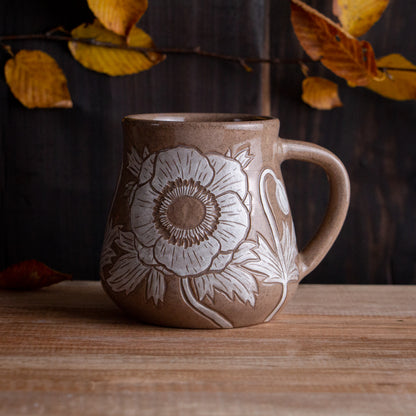 Red Sandstone Sgraffito Anemone Mug [13oz]
