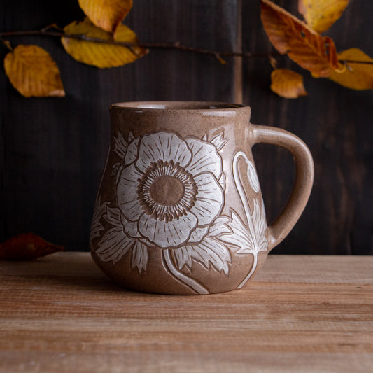 Red Sandstone Sgraffito Anemone Mug [13oz]