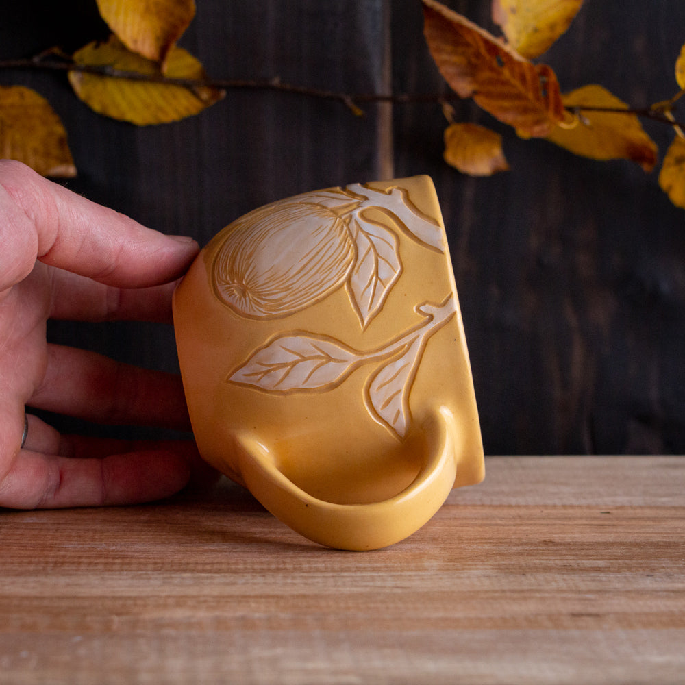 Yellow Sgraffito Apple Branch Mug [13oz]