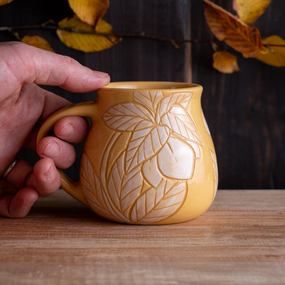 Yellow Sgraffito Hellebore Mug [14oz]