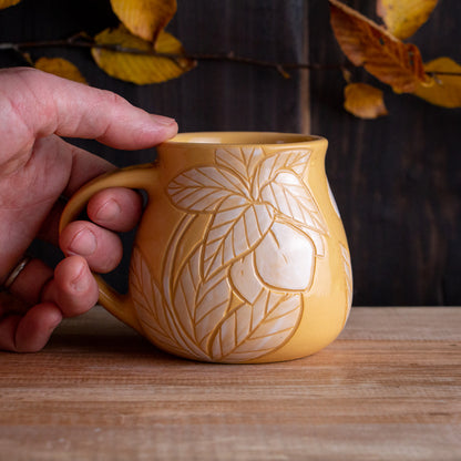 Yellow Sgraffito Hellebore Mug [14oz]