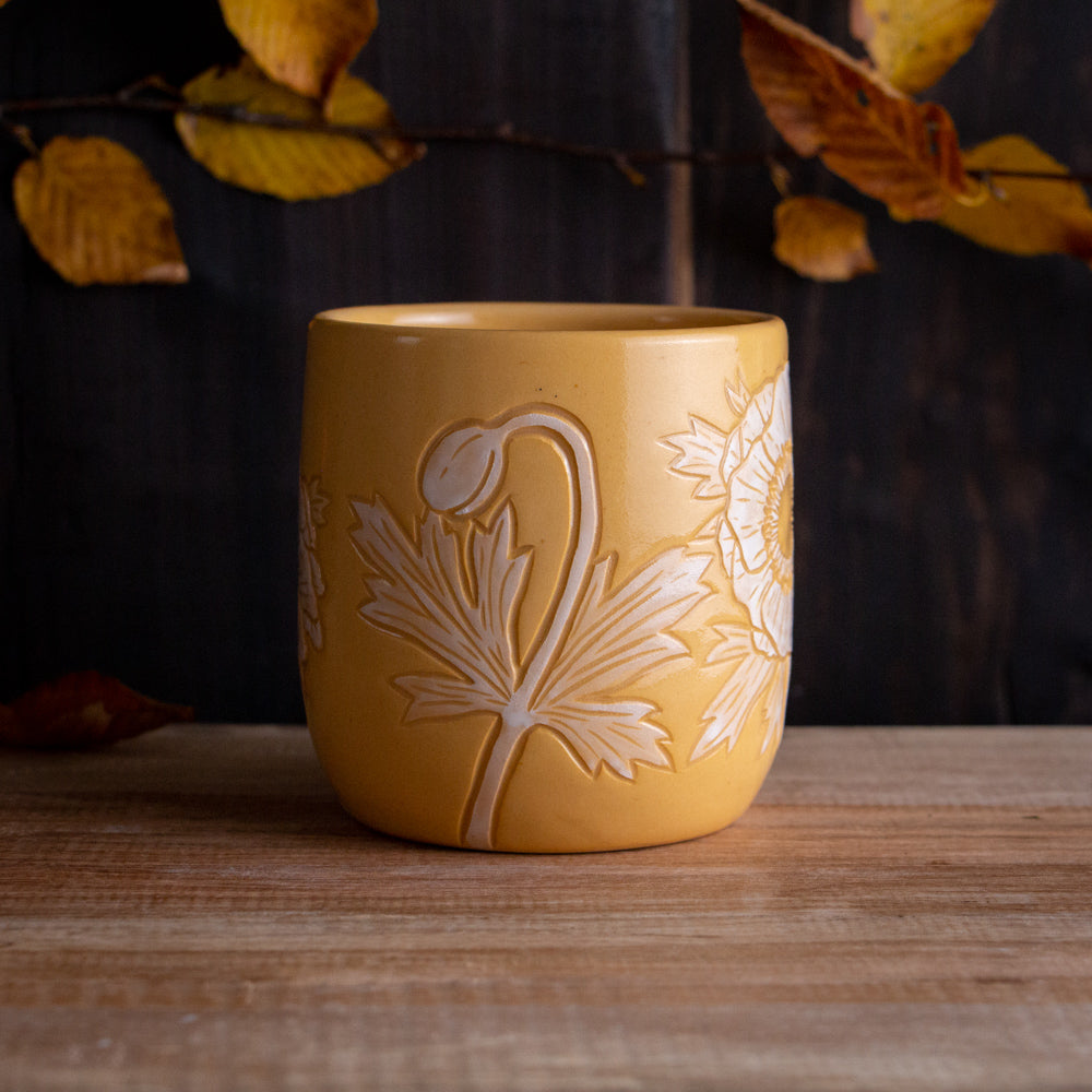 Yellow Sgraffito Anemone Mug [15oz]