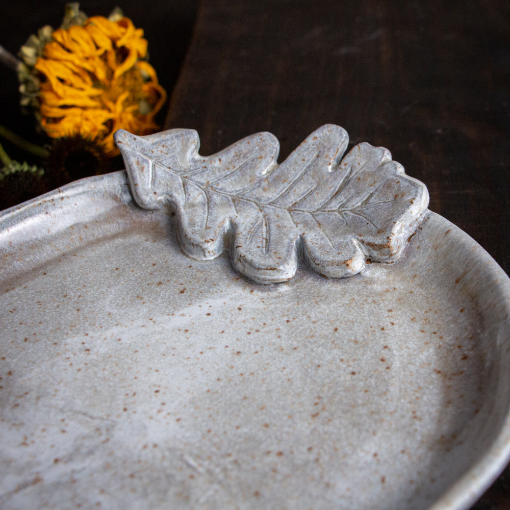 [SECONDS] Stoneware Oak Leaf Tray