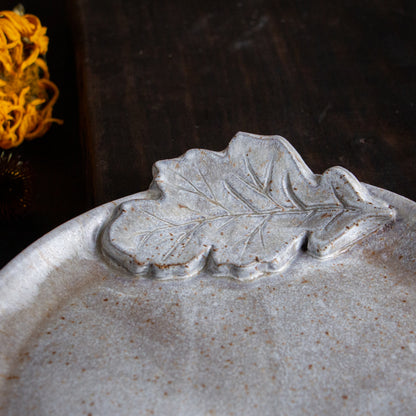 Stoneware Oak Leaf Tray