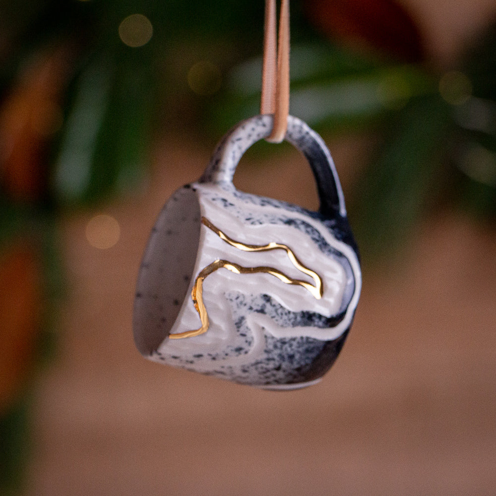 Onyx Fade Trail Tiny Mug Ornament