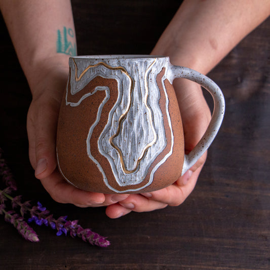 Stoneware Trail Wrap-Around Mug [16oz]