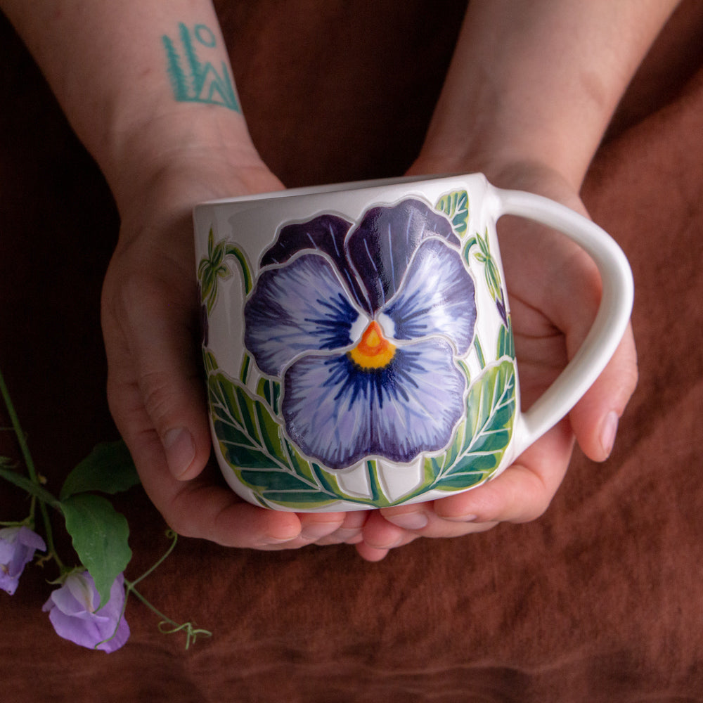 Dark Pansy Botanic Mug
