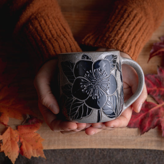 Gray Sandstone Sgraffito Hellebore Mug [15oz]