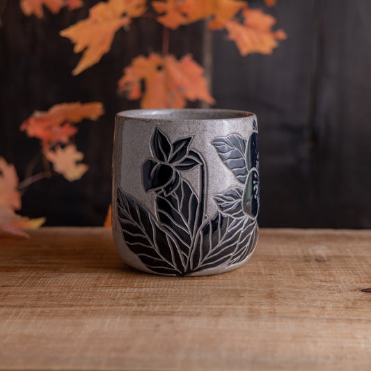 Gray Sandstone Sgraffito Hellebore Mug [15oz]