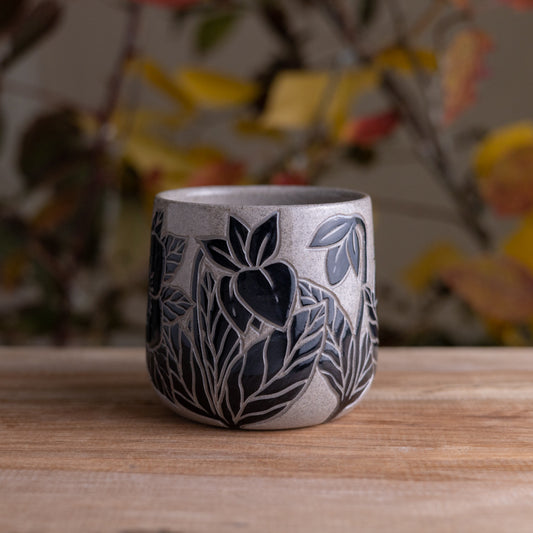 Gray Sandstone Sgraffito Hellebore Mug [14oz]